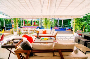Отель Lucky´s Guesthouse  Эшторил
